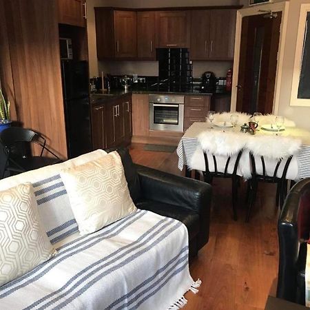 Centre Of Dingle Town - Luxury Holiday Apartment Exteriör bild