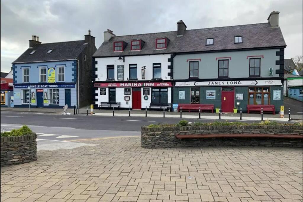 Centre Of Dingle Town - Luxury Holiday Apartment Exteriör bild